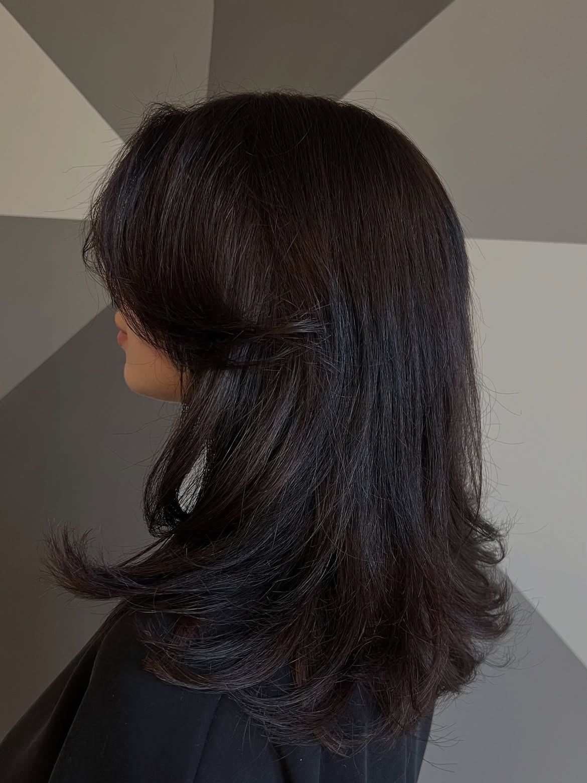 Hair coloring at the REFORM women's hairdresser in Wola