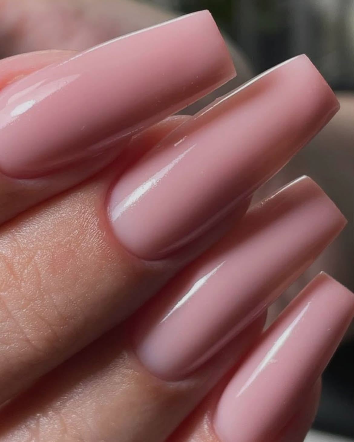 Gel polish manicure at the REFORM salon in Wola, Warsaw